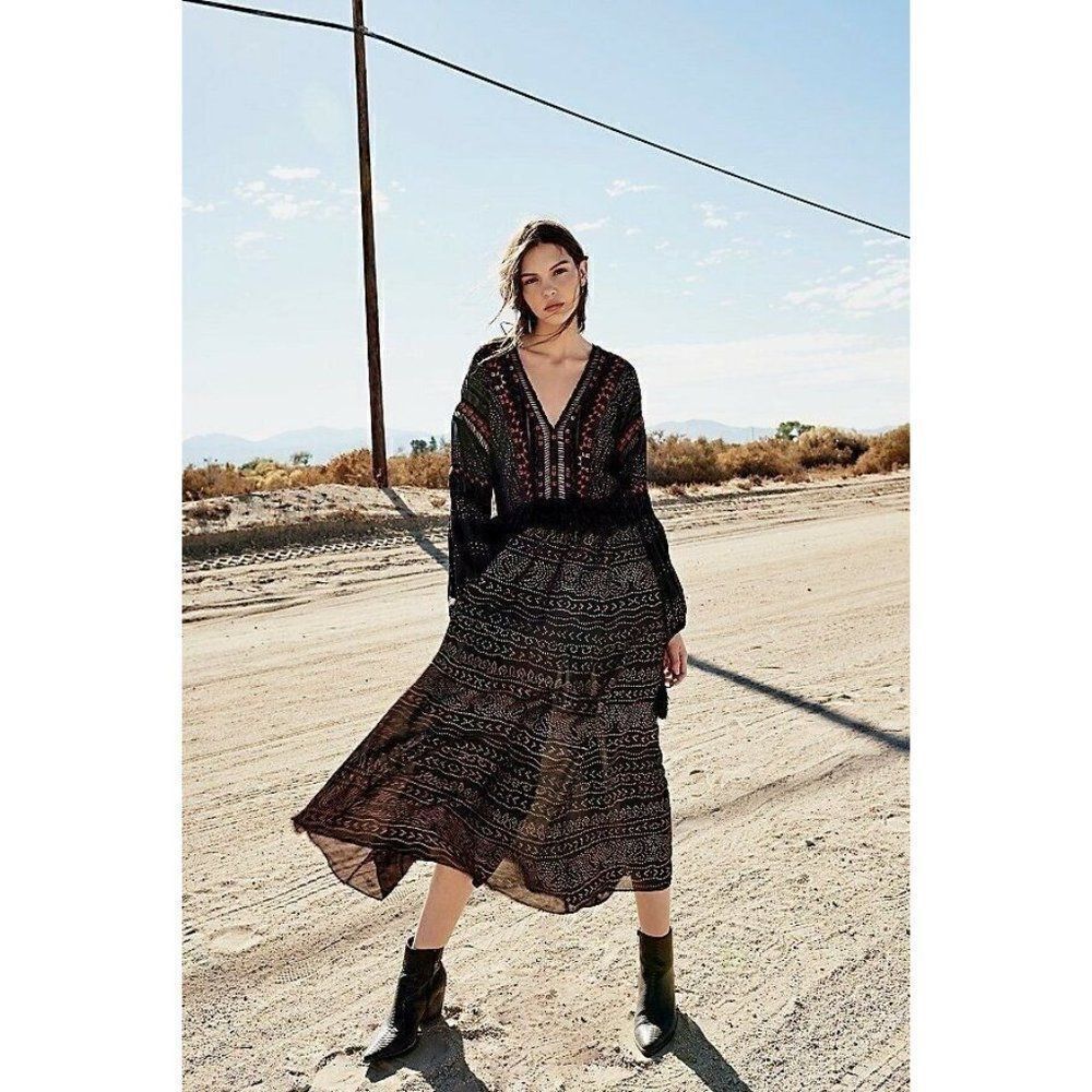 NEW FREE PEOPLE  STARRY NIGHT EMBROIDERED DRESS - Picture 4 of 4